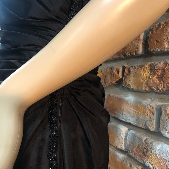 HELEN MORLEY silk evening gown - Picture 11 of 15